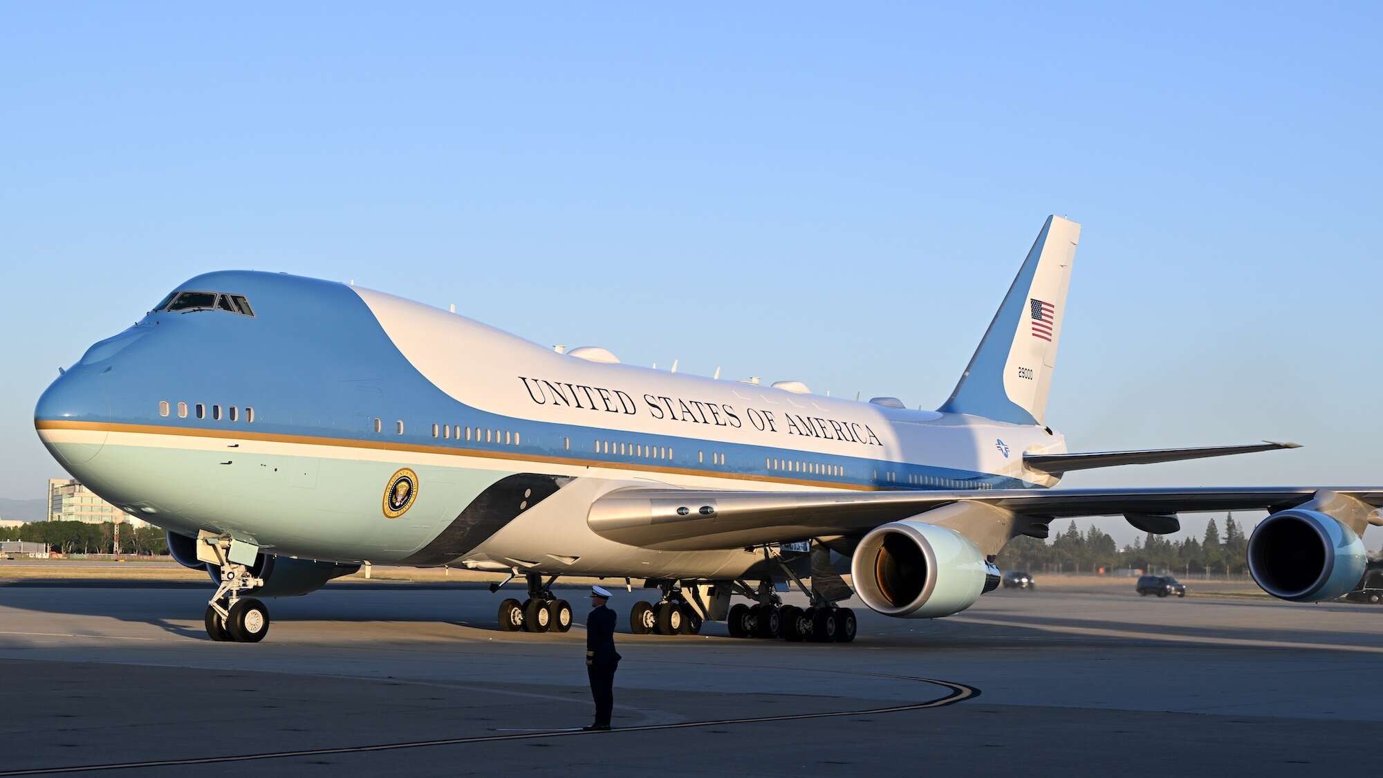 Why does Air Force One take so long to replace? It’s not just bureaucracy.