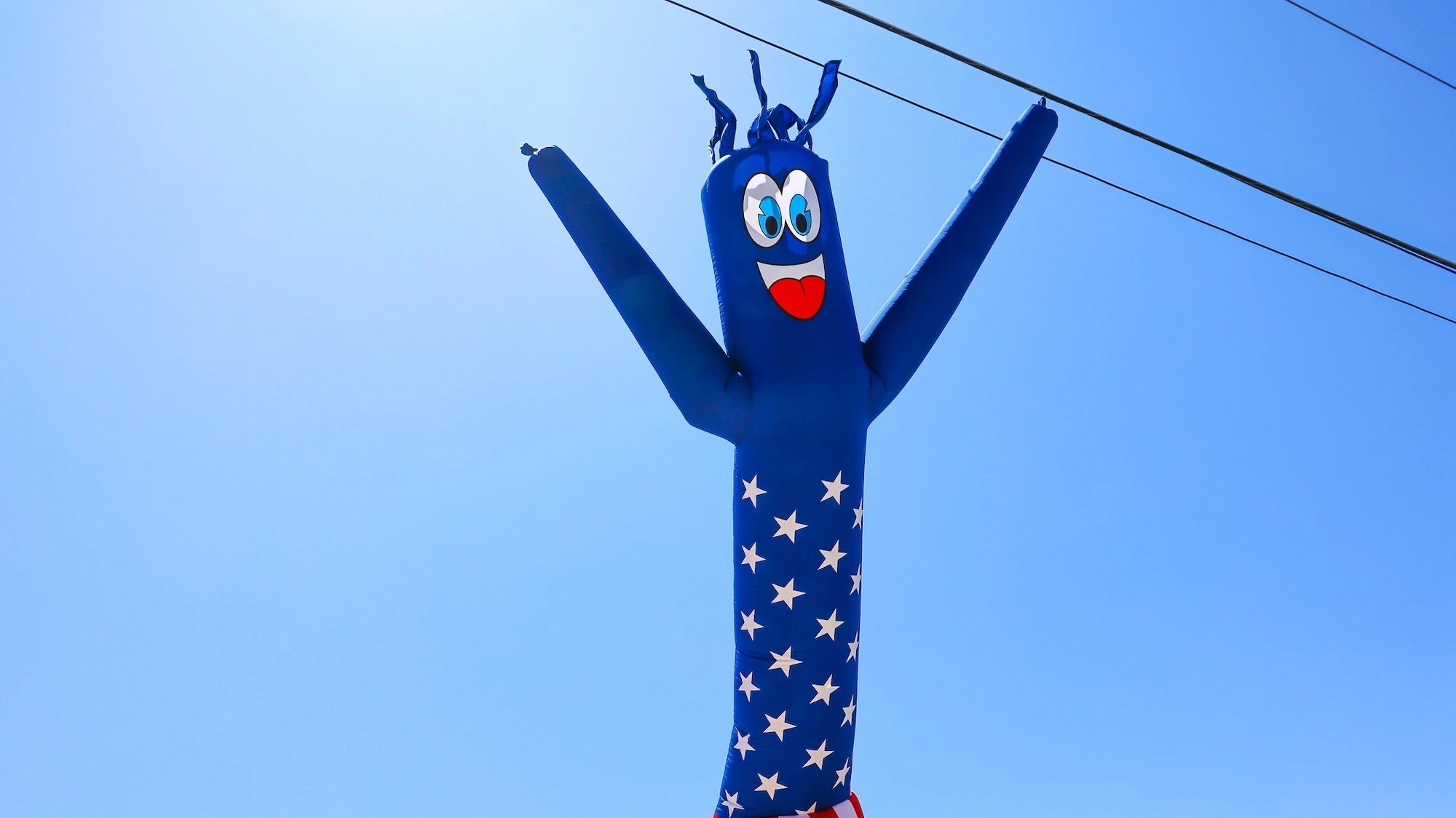 Flailing tube man-inspired robot uses no electronics