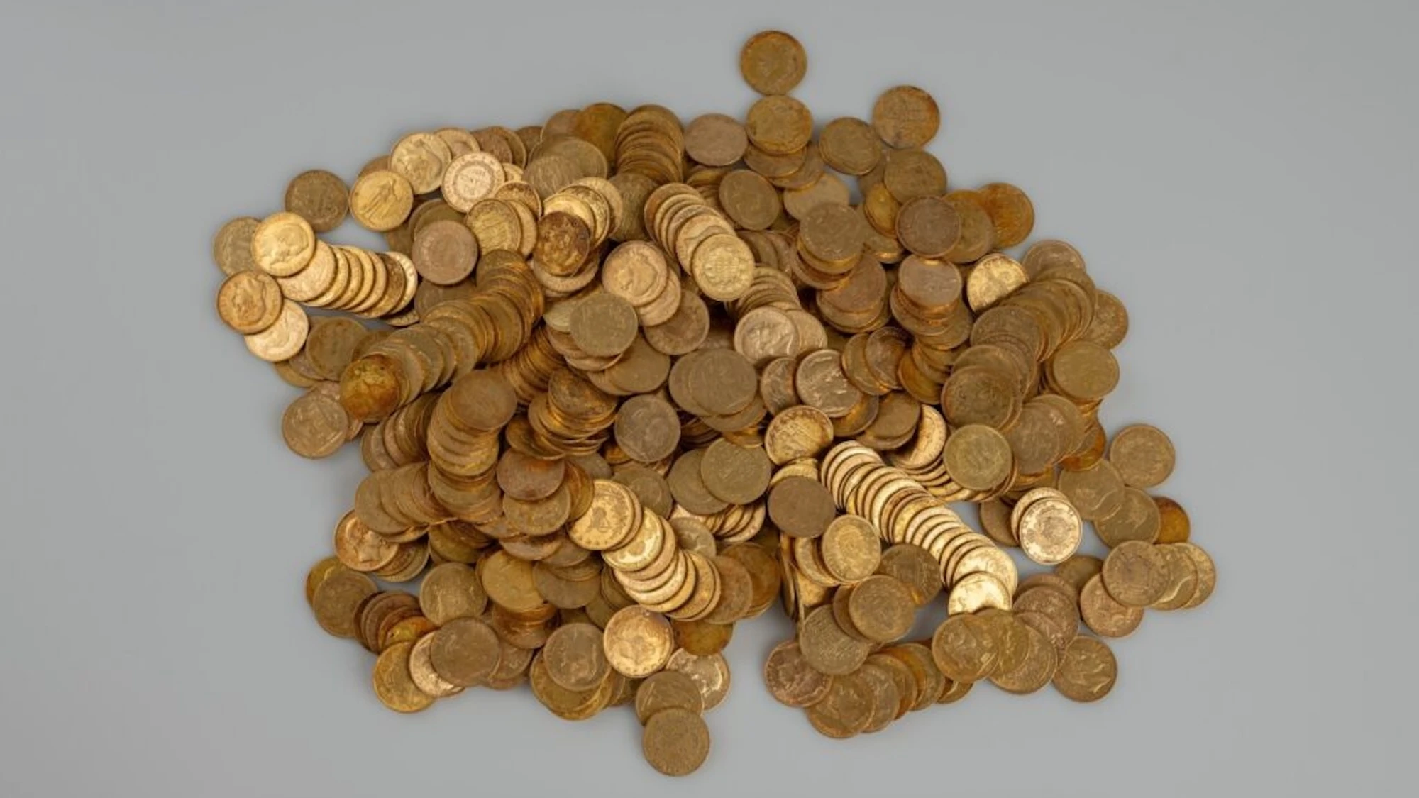 Hikers discover nearly 600 gold coins dating back to 1808