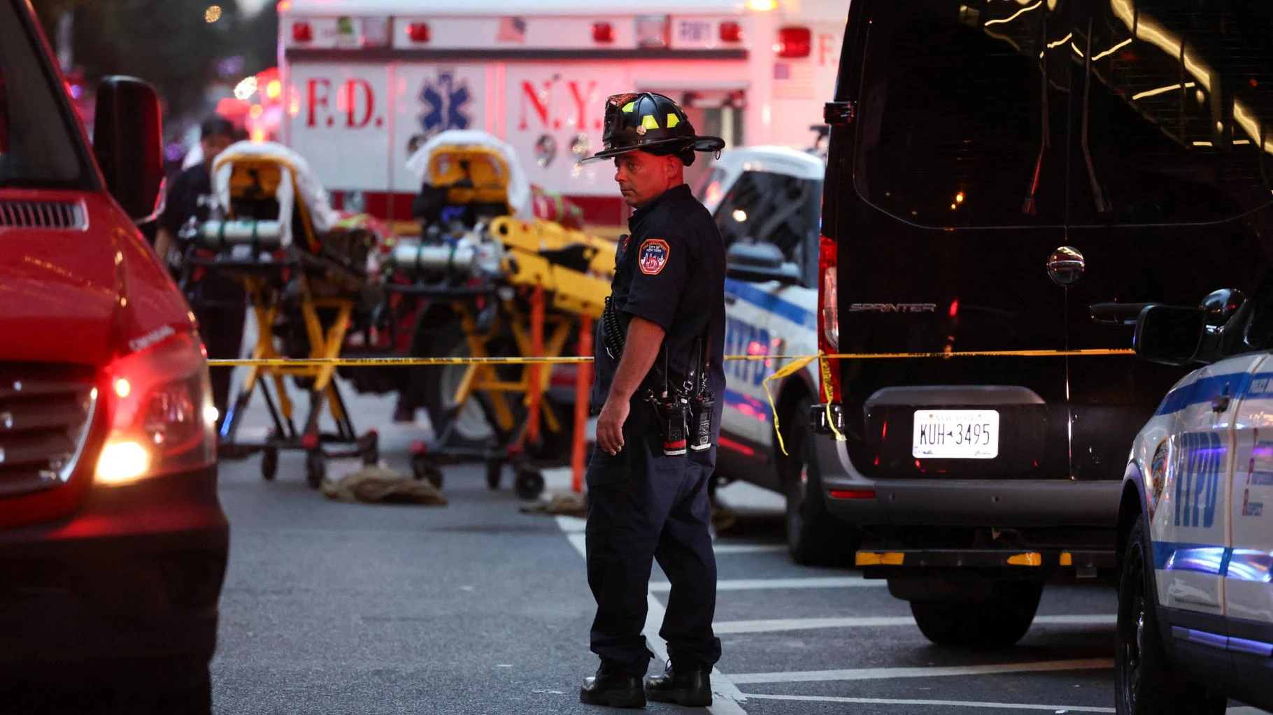  À New York, une fusillade dans un gratte-ciel en plein cœur de Manhattan fait 5 morts dont le tireur  