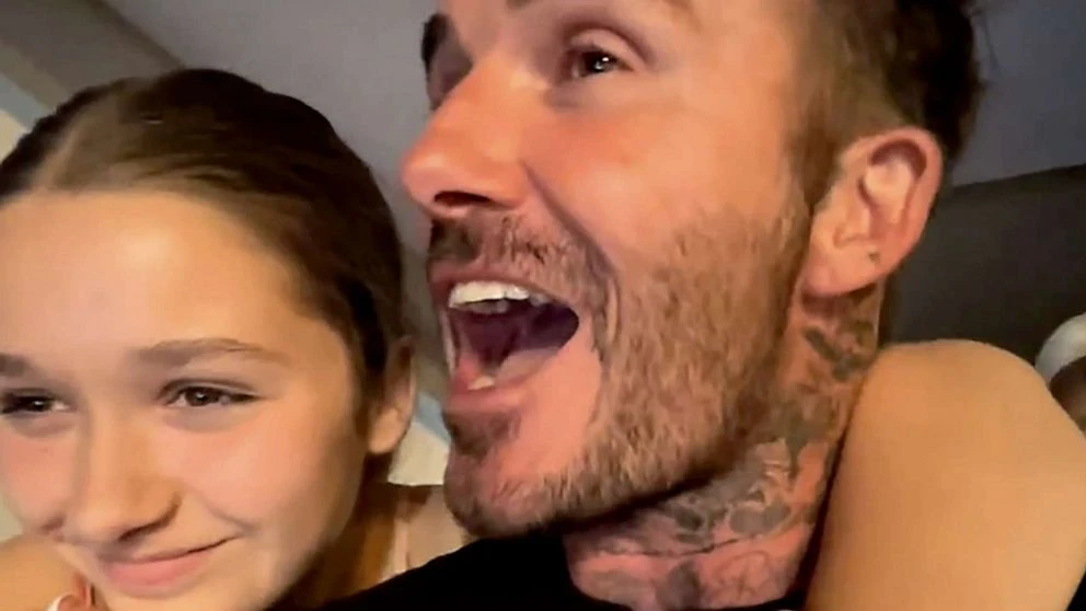 See video of David Beckham, daughter Harper singing at Elton John concertThe Beckhams made Elton John's final London show a family affair. 5/31/2023 04:37:30 EDT