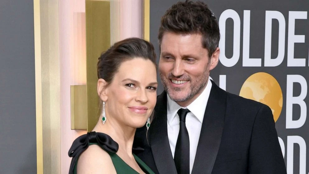 Hilary Swank shares sonogram of the real ‘Million Dollar Baby’The Academy Award-winning actress is expecting twins. 3/20/2023 01:32:18 EDT