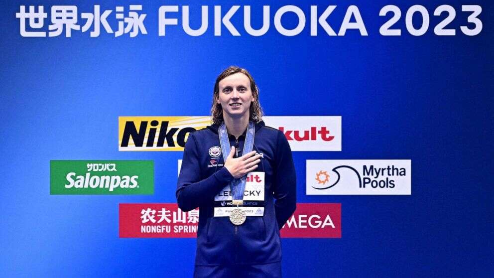 Katie Ledecky stuns with new world swimming record