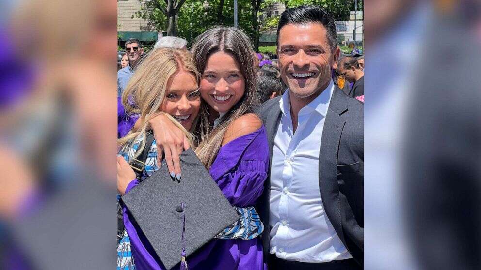 Kelly Ripa/TwitterKelly Ripa, Mark Consuelos celebrate daughter Lola's college graduationThe proud parents shared photos from their daughter's big day on social media.5/18/2023 12:16:50 EDT