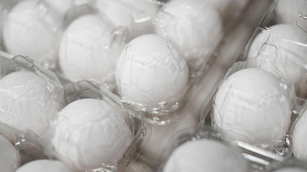 How long eggs stay fresh, storage tips and how to check if they're still safe to eatWith egg prices soaring, consumers are seeking ways to stretch their budgets.2/2/2023 04:46:00 EST