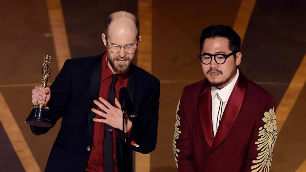 Teacher reacts to getting a shoutout at Oscars