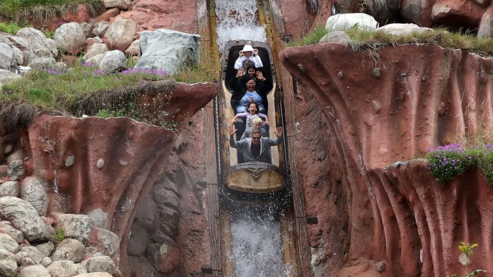 Iconic Disney ride Splash Mountain closes