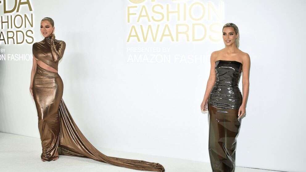 The Associated PressKim Kardashian honored at CFDA awards, calls for inclusivityKim Kardashian was honored at Monday’s annual Council of Fashion Designers of America Fashion Awards for her shapewear line and used the honor to call for designers to be inclusive for all body shapesNovember 08, 2022