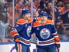 Edmonton Oilers upend Blues to move into third-place tie in Pacific