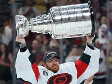 Edmonton Oilers land Andersen, does this finally solve their goaltending?