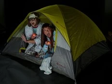 Fringe Review: Flora and Fawna Face Their Fears another Guys in Disguise hit