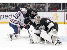 Player grades: Edmonton Oilers shoot themselves in the skate, lose 6-2 to L.A.