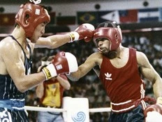 Roy Jones Jr. given the 1988 Olympic gold medal by the boxer who got the controversial win over him