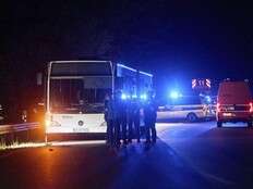 6 people hurt in a knife attack on a bus in Germany. No political or religious motive seen