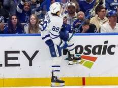 Leafs stars return, Nick Robertson ends slump in wild win over Bolts