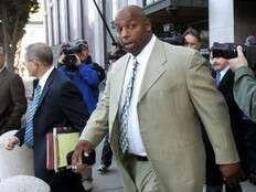 Appeals court overturns ex-49er Dana Stubblefield’s rape conviction