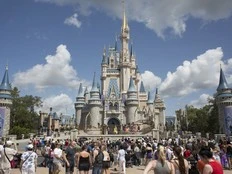Disney offers discounts, shows as new Universal theme park looms