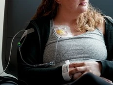 Study finds mRNA coronavirus vaccines prolonged life of cancer patients