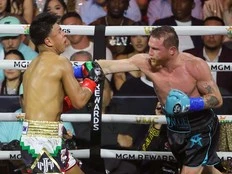 Canelo Alvarez retains undisputed championship with unanimous decision over Jaime Munguia
