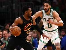 Mitchell’s 29 points help Cavaliers blow out Celtics 118-94, tie series at 1 game apiece