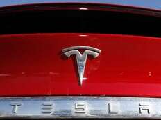 Tesla recalling nearly 2.2M vehicles in U.S. for software update to fix warning lights that are too small