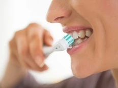 7 daily habits that can keep your teeth in tip-top shape