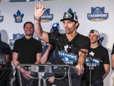 Why the Maple Leafs rewarded Vinni Lettieri and added a goalie