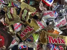 Around half of Canadians plan to shell out Halloween candy: Poll