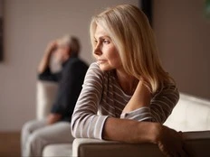 DEAR ABBY: Wife blames mother for her own infidelity