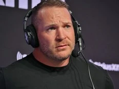 ‘IT’S NOT FAIR:' Bears legend Brian Urlacher weighs in on trans athletes in women's sports