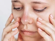 DEAR ABBY: Medical treatment makes it impossible to smile