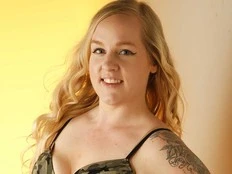 SUNshine Girl Brooke