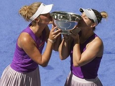 Canada’s Gabriela Dabrowski and Erin Routliffe win U.S. Open women’s doubles title