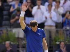 Andy Murray to have ’surgical procedure’ on his injured back