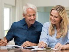 DEAR ABBY: Three's a crowd in family's housing arrangement