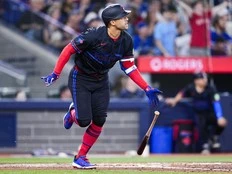 Blue Jays suddenly on a roll, winning third in a row to reach .500