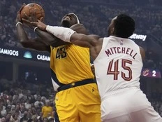 Were Raptors wrong to trade Siakam, Anunoby, with both now thriving?
