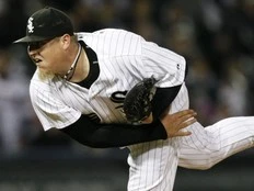 Ex-White Sox closer Jenks signing baseballs to pay for terminal cancer treatment