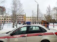 Gun-toting Russian schoolgirl kills one, wounds five, before killing herself