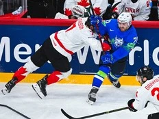 Canada shuts out Slovenia 4-0 to open ice hockey worlds