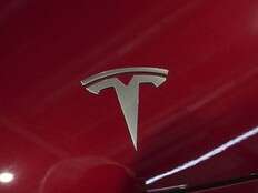 U.S. to probe Tesla’s ’Full Self-Driving’ system after pedestrian killed in low visibility conditions