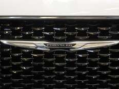 Chrysler recalls more than 228,000 SUVs and pickup trucks in U.S. and Canada due to software malfunction