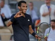 Canada's Auger-Aliassime aims at French Open semis on Wednesday