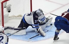 JETS NOTEBOOK: Jets sticking with Hellebuyck; Jonsson-Fjallby called upon for speed, tenacity