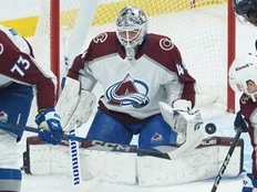 Jets' big goaltending advantage seems to have narrowed