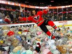 Hitmen gear up for Teddy Bear Toss game with goal of nearly 30,000 stuffed toys