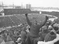 Bitter cold, no touchdowns and even a streaker — 11 Memorable photos from the first Grey Cup game on the Prairies, 49 years ago