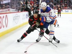 Tim Stutzle leans on Ottawa Senators legend Daniel Alfredsson to find '200-foot game'