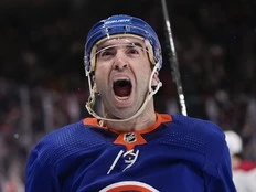 Hidden Game: Canadiens lose in overtime to Roy's Islanders