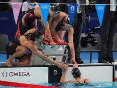 Weary Summer McIntosh surpassed in final leg as Canadian women fade to fourth in 4x100 relay